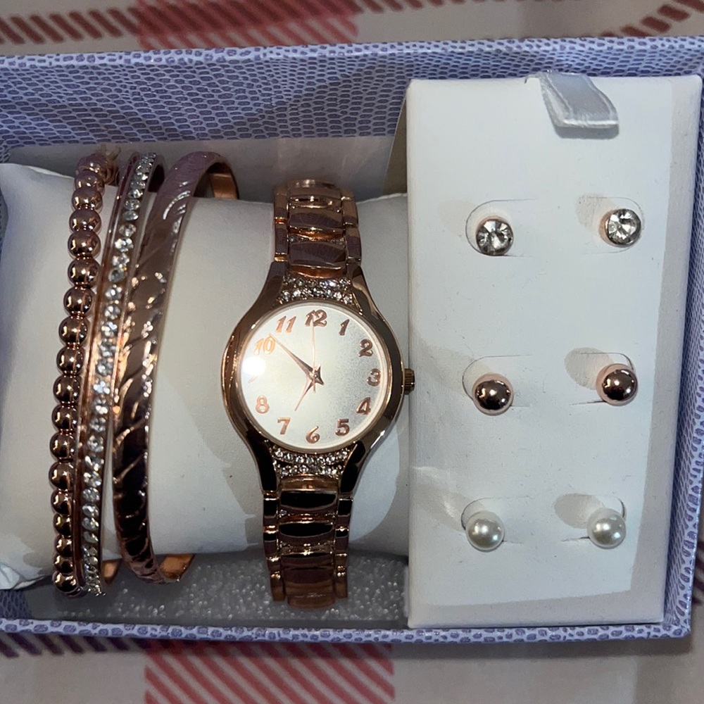 Jacklyn Smith Gift Set